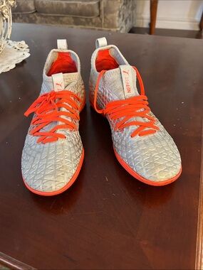 Puma FUTURE 4.3 NETFIT IT Gray with Bright Orange Lace Athletic Shoes
